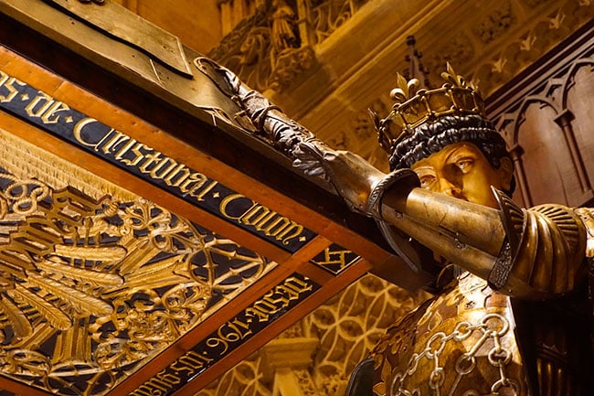La tombe de Christophe Colom dans la cathédrale de Seville en Espagne