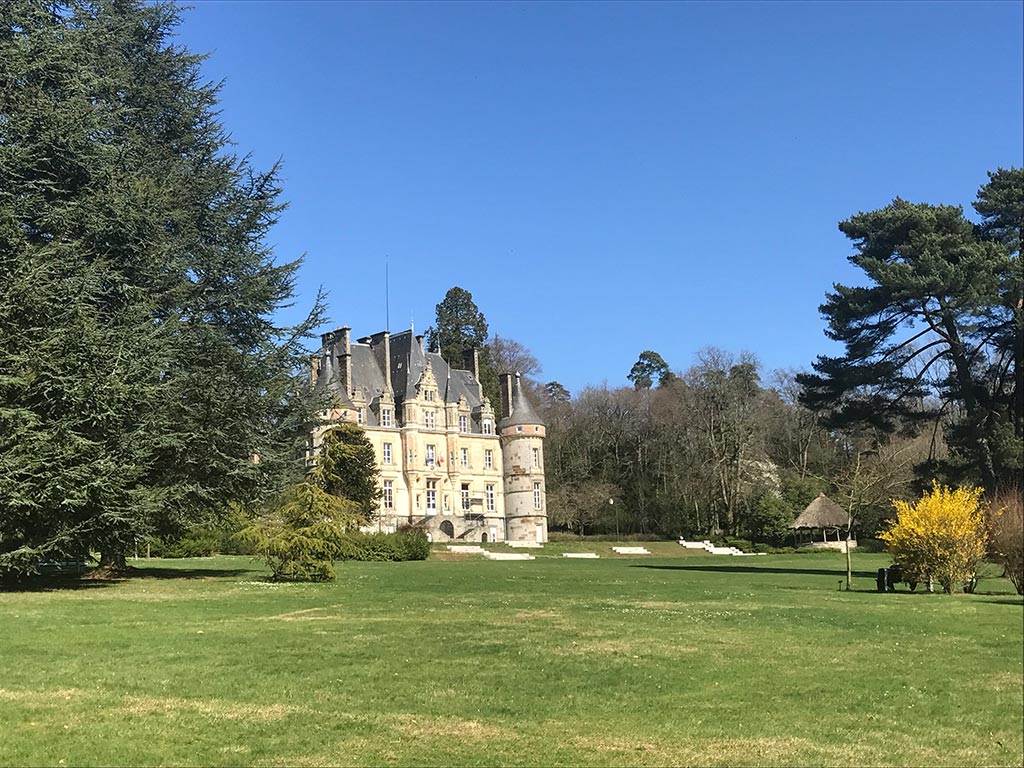 Photographie du château et du parc de La Roche Bagnoles