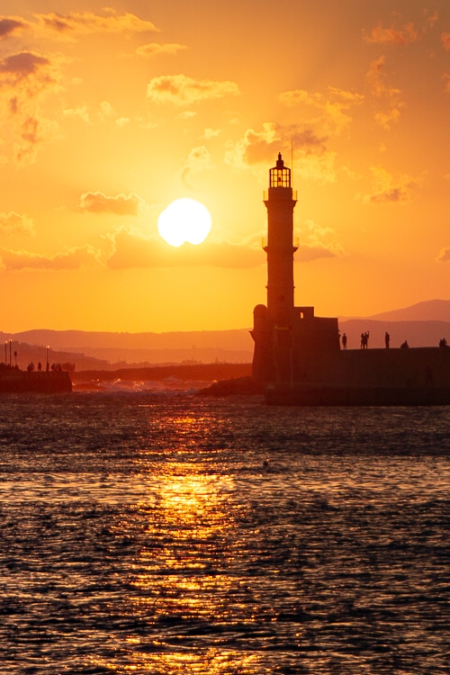 Le phare Égyptien au coucher du soleil