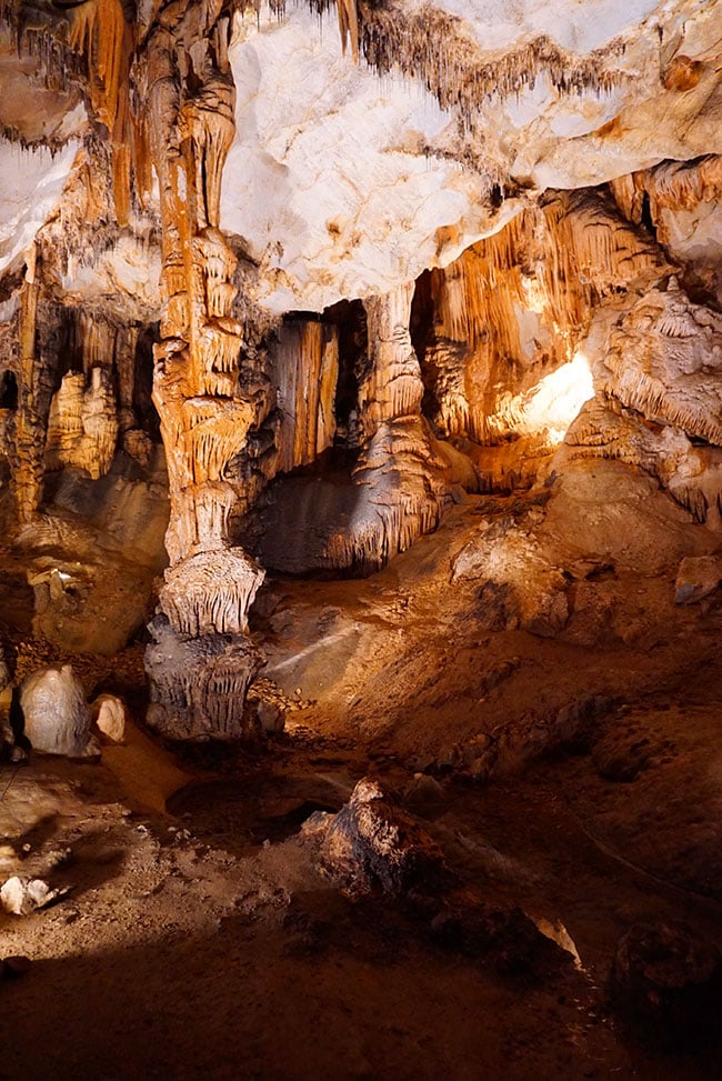 Photographie des formations de la grottes de limousis Montagne Noire
