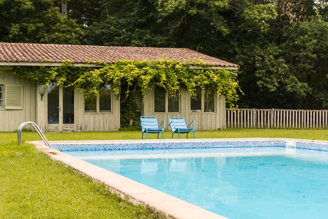 Photographie de la piscine du château de la Bourdaisière