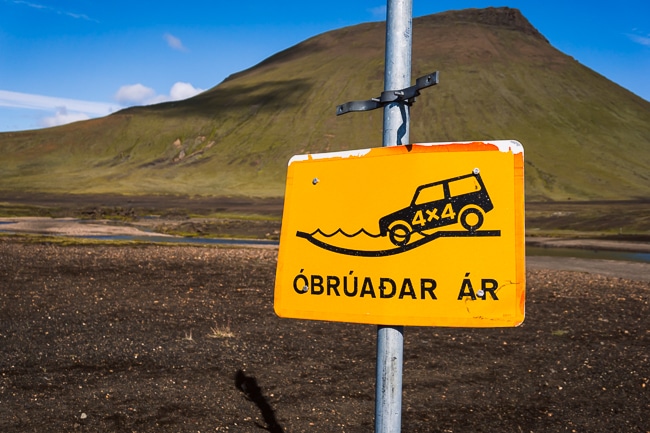 Panneau de signalisation sur les routes islandaises