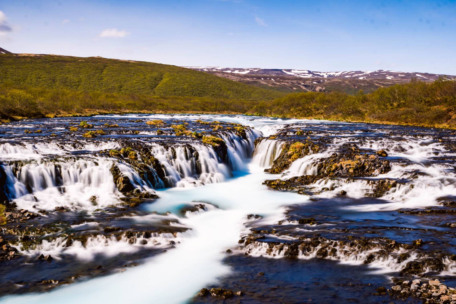 Photo de la cascade Brúarfoss en Islande