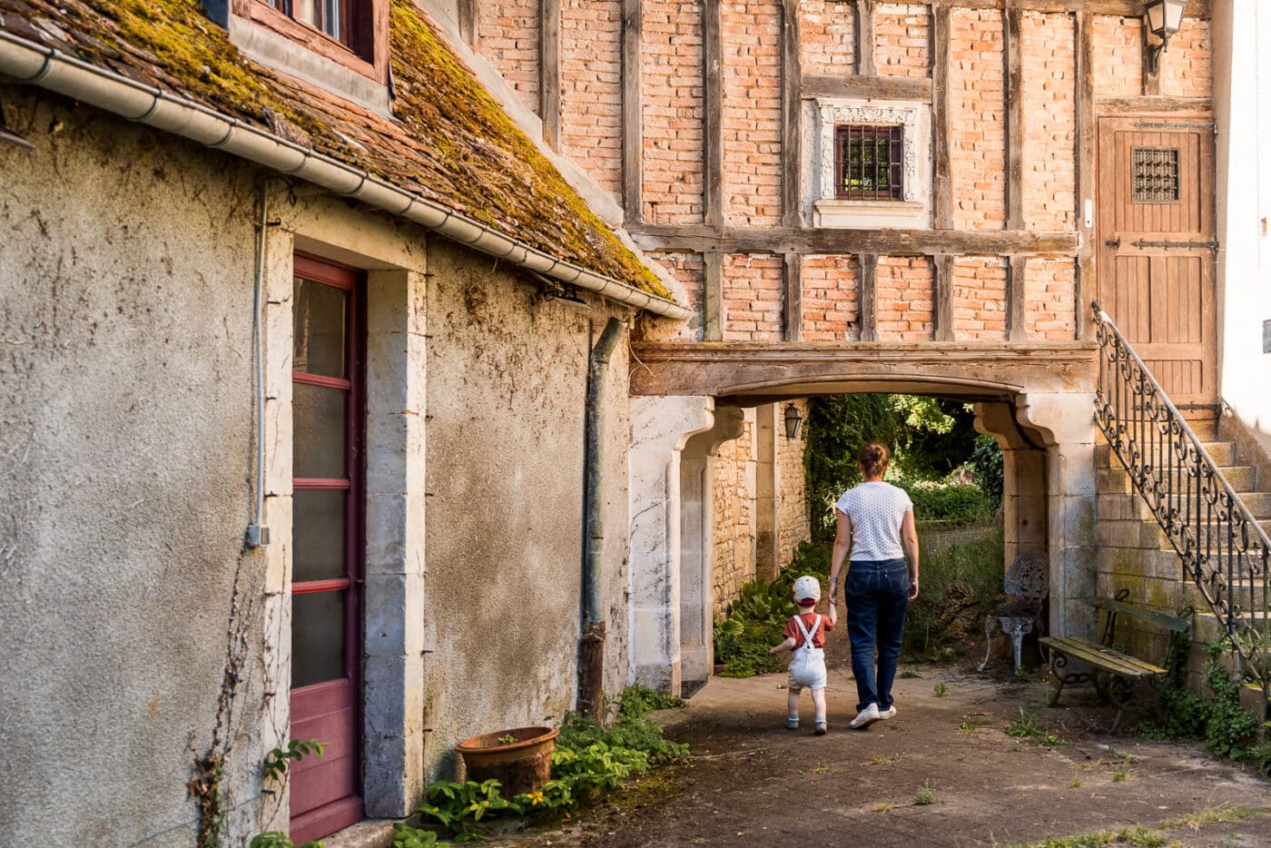 Cour ancienne du Parc de Lesseps à Meunet-Planches dans le Berry