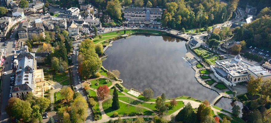 Photographie aérienne du lac de Bagnoles de l'Orne