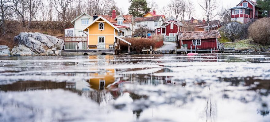 Le petit port de Norrhamn sur l'île de Vaxholm dans l'archipel de Stockholm